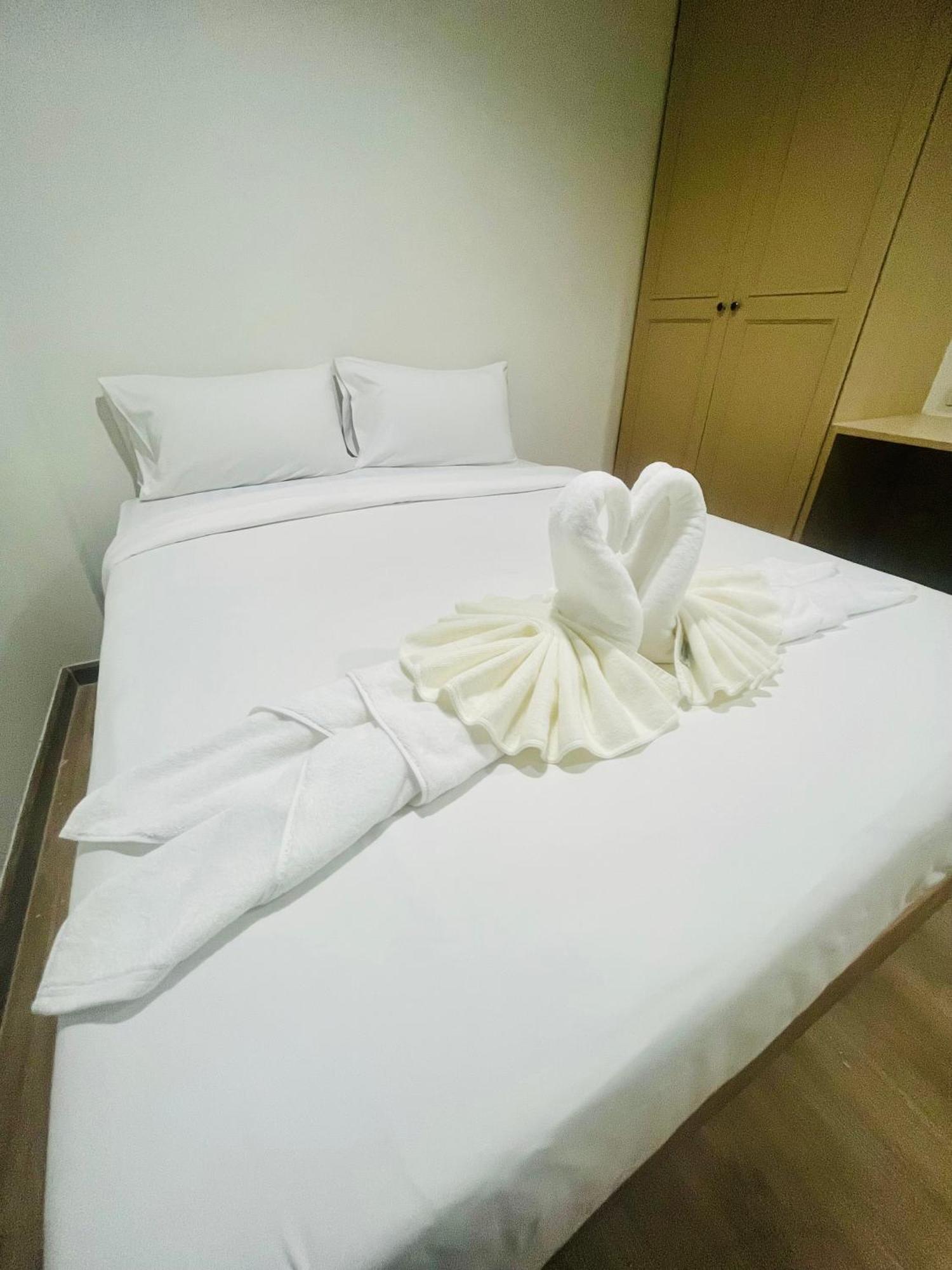 28 Boutique Hotel Patong Esterno foto