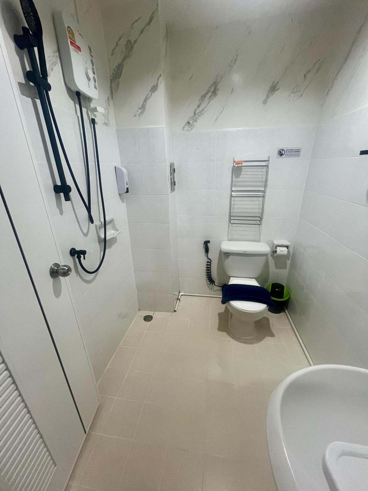 28 Boutique Hotel Patong Esterno foto